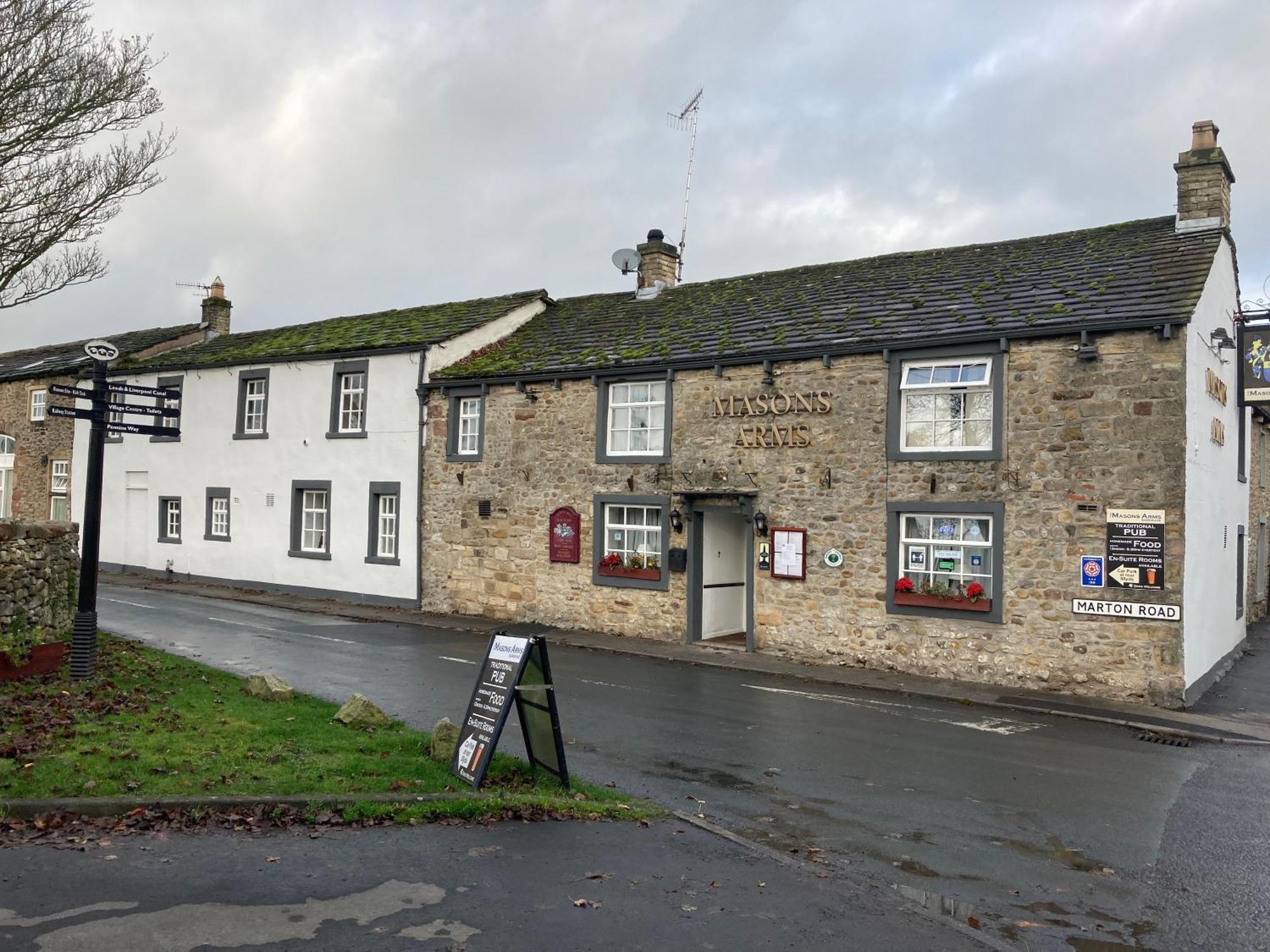 Masons Arms Hotell Gargrave Eksteriør bilde